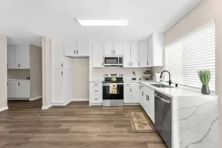 Photo #2: PTP2507503 Listing 