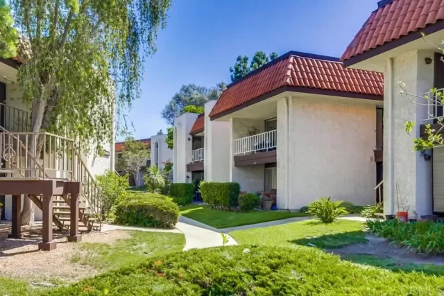 MLS: PTP2507517 Condo For Sale