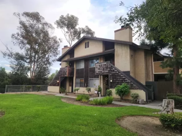 MLS: PTP2507523 Condo For Sale