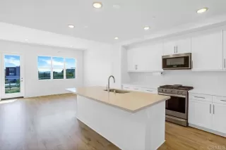 Photo #1: PTP2507551 Listing 