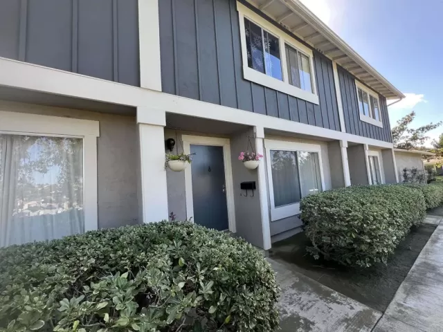 MLS: PTP2507577 Condo For Sale