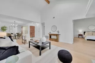 Photo #3: PTP2507587 Listing