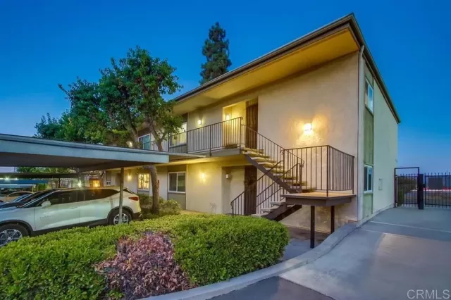 MLS: PTP2507590 Condo For Sale