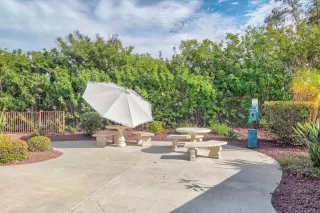 Photo #3: PTP2507592 Listing