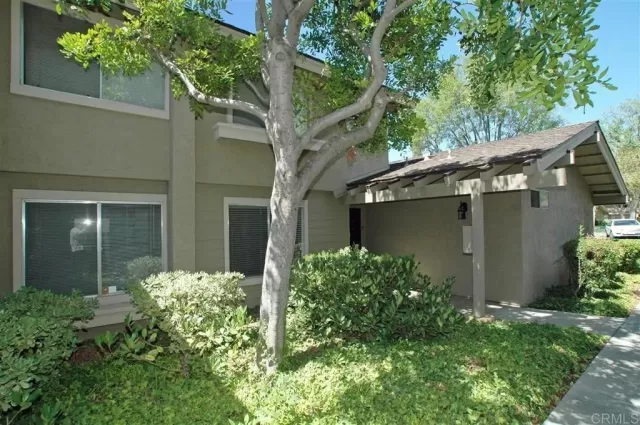 MLS: PTP2507616 Condo For Sale