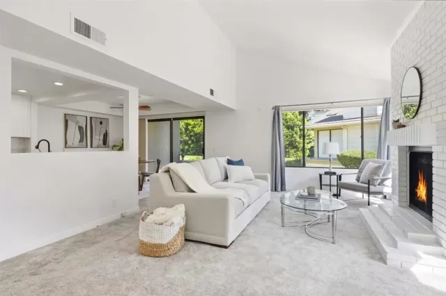 MLS: PTP2507665 Condo For Sale