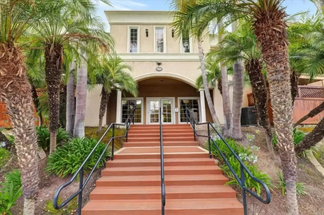 MLS: PTP2507694 Condo For Sale