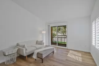 Photo #2: PTP2507759 Listing 