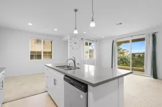 Photo #4: PTP2507822 Listing 