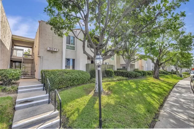 MLS: PTP2507831 Condo For Sale