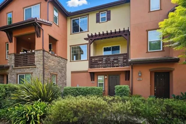 MLS: PTP2507841 Condo For Sale