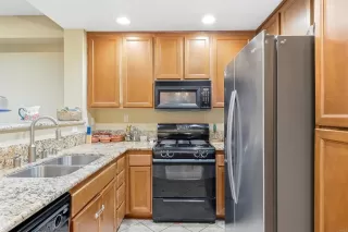 Photo #4: PTP2507875 Listing 