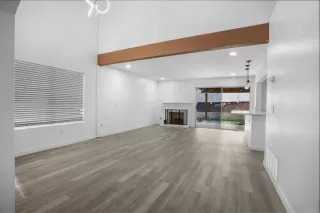 Photo #5: PTP2507913 Listing