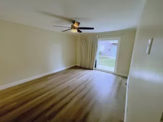 Photo #5: PTP2507928 Listing