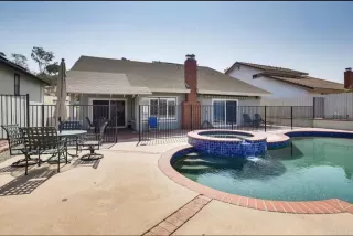 Photo #1: PTP2507929 Listing