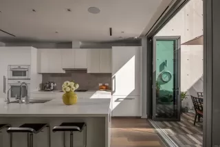 Photo #2: PTP2507939 Listing