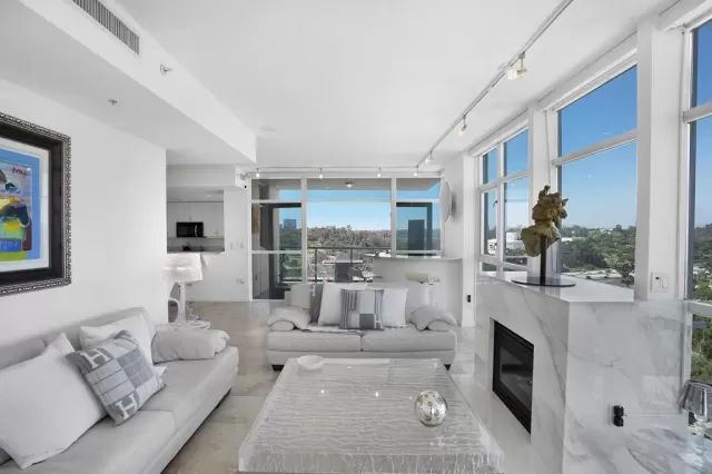 MLS: PTP2507940 Condo For Sale