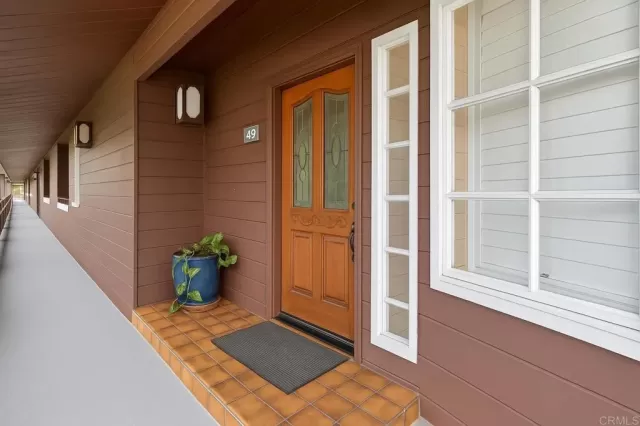 MLS: PTP2507943 Condo For Sale