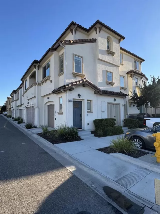 MLS: PTP2507957 Condo For Sale