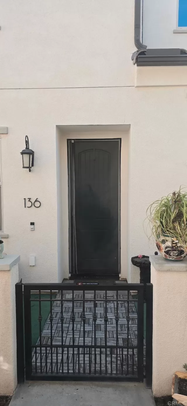 MLS: PTP2508066 Condo For Sale