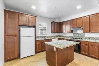 Photo #5: PTP2508073 Listing