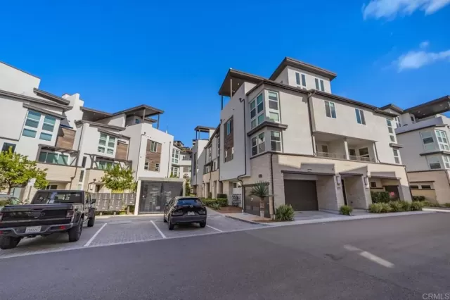 MLS: PTP2508086 Condo For Sale
