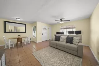 Photo #5: PTP2508123 Listing