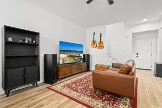 Photo #2: PTP2508137 Listing 