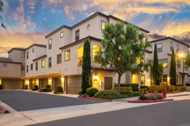 MLS: PTP2508155 Condo For Sale