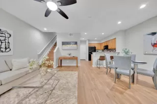 More Details about MLS # PTP2508157 : 4300 NEWTON AVE UNIT 31