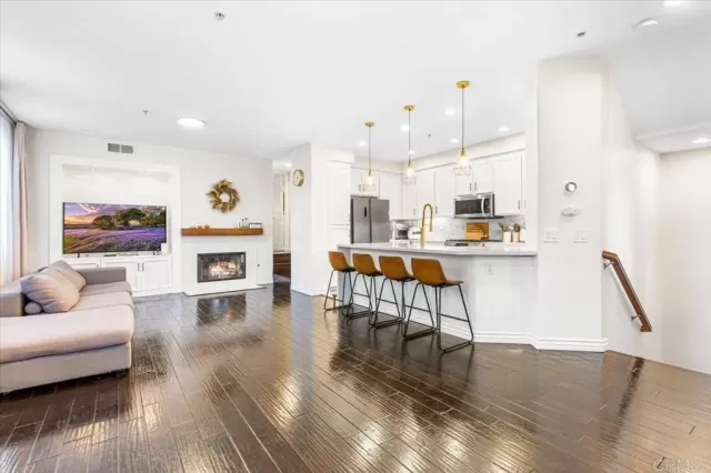 MLS: PTP2508178 Condo For Sale