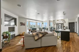 Photo #4: PTP2508405 Listing