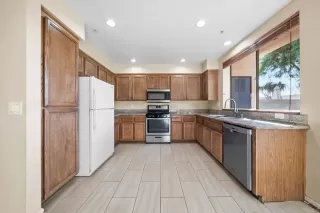 Photo #4: PTP2508433 Listing