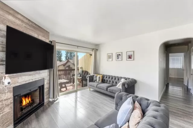 MLS: PTP2508591 Condo For Sale