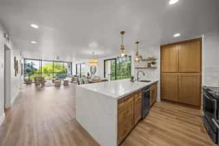 More Details about MLS # PTP2508599 : 2500 TORREY PINES ROAD UNIT 305