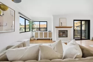 Photo #2: PTP2508602 Listing