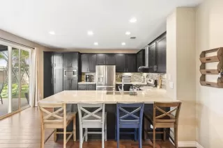 Photo #6: PTP2508607 Listing