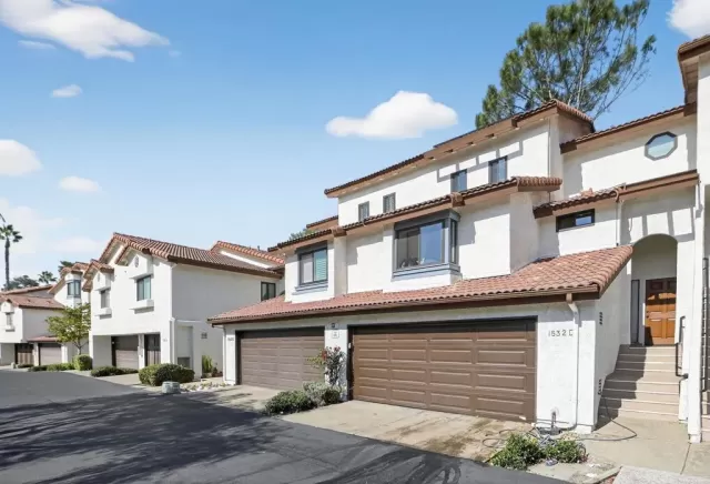 MLS: PTP2508612 Condo For Sale