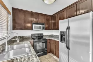 Photo #5: PTP2508660 Listing