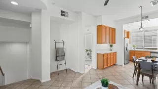 Photo #5: PTP2508684 Listing