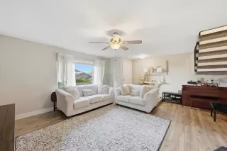 Photo #4: PTP2508689 Listing