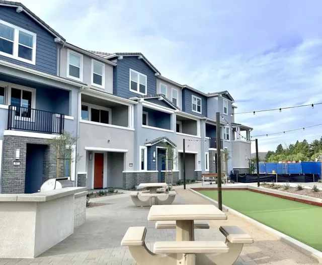 MLS: PTP2509102 Condo For Sale