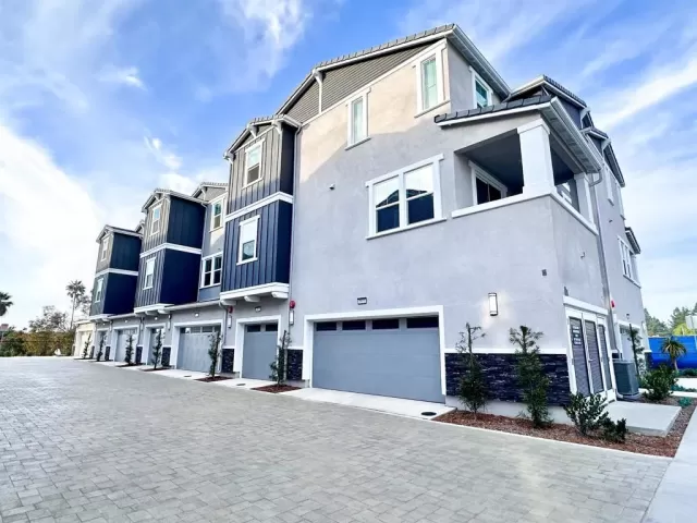 MLS: PTP2509245 Condo For Sale