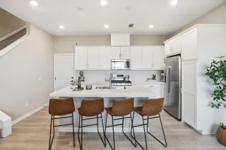 Photo #5: PTP2600147 Listing