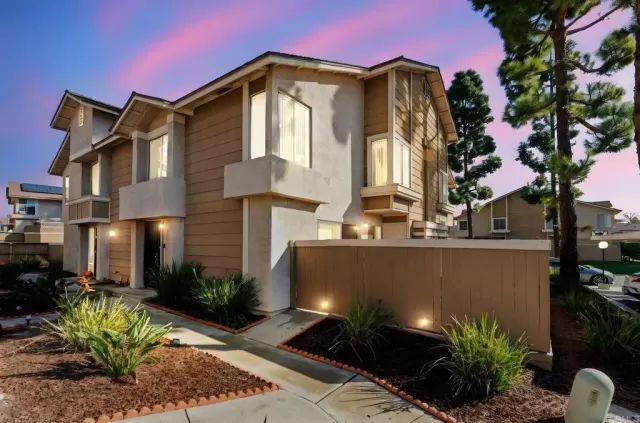 MLS: PTP2600153 Condo For Sale