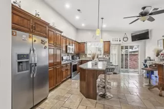 Photo #4: PTP2600180 Listing 