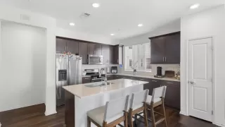 Photo #4: PTP2600229 Listing 