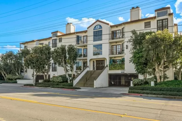 MLS: PTP2600252 Condo For Sale