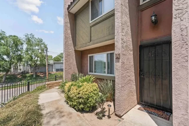 MLS: PTP2600254 Condo For Sale