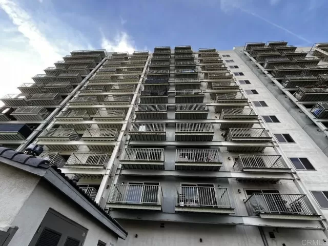 MLS: PTP2600365 Condo For Sale